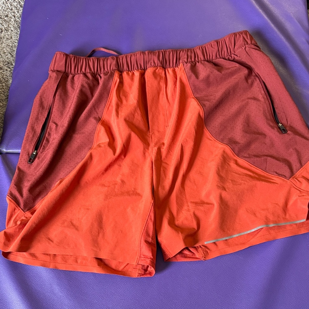 Lululemon men’s training shorts